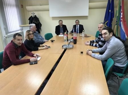 Predsjednik Udruge općina u RH Đuro Bukvić s načelnicima Požeško-slavonske županije