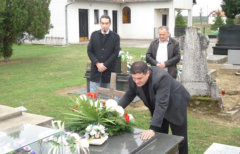 Polaganje vijenca