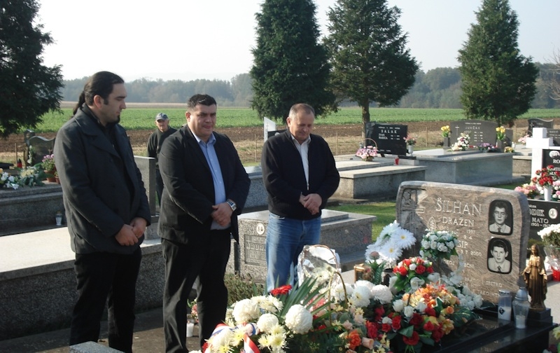 Polaganje vijenaca povodu blagdana Svih svetih